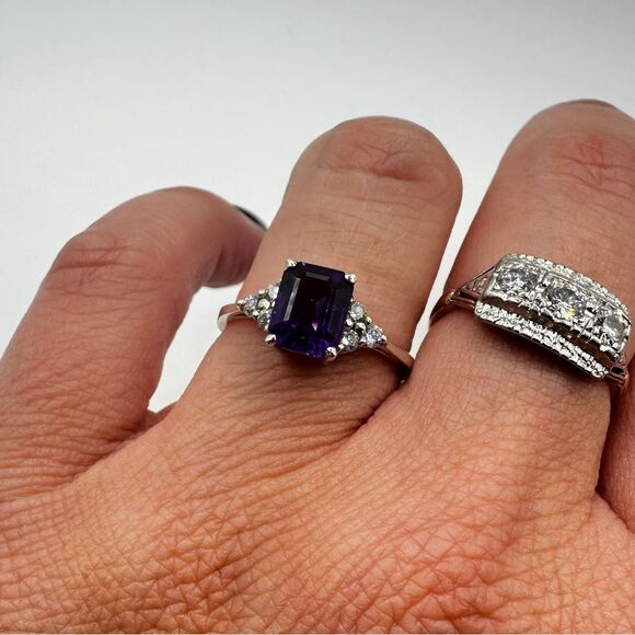 NWOT Emerald Cut Amethyst with cz accent diamonds in sterling silver ring! - Picture 6 of 11